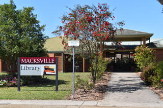 Macksville Library
